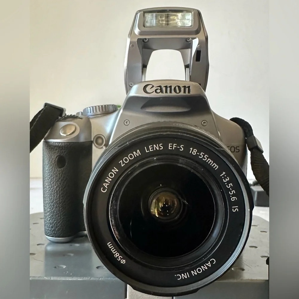Canon EOS Rebel XSi DS126181 12.2 MP Digital SLR CMOS Camera w/ 18-55mm Lens